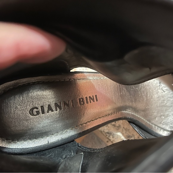 🐦⬛Beautiful Gianni Bini Open Toe Ankle Zip Triangular Heeled Leather Pumps! - Picture 10 of 13